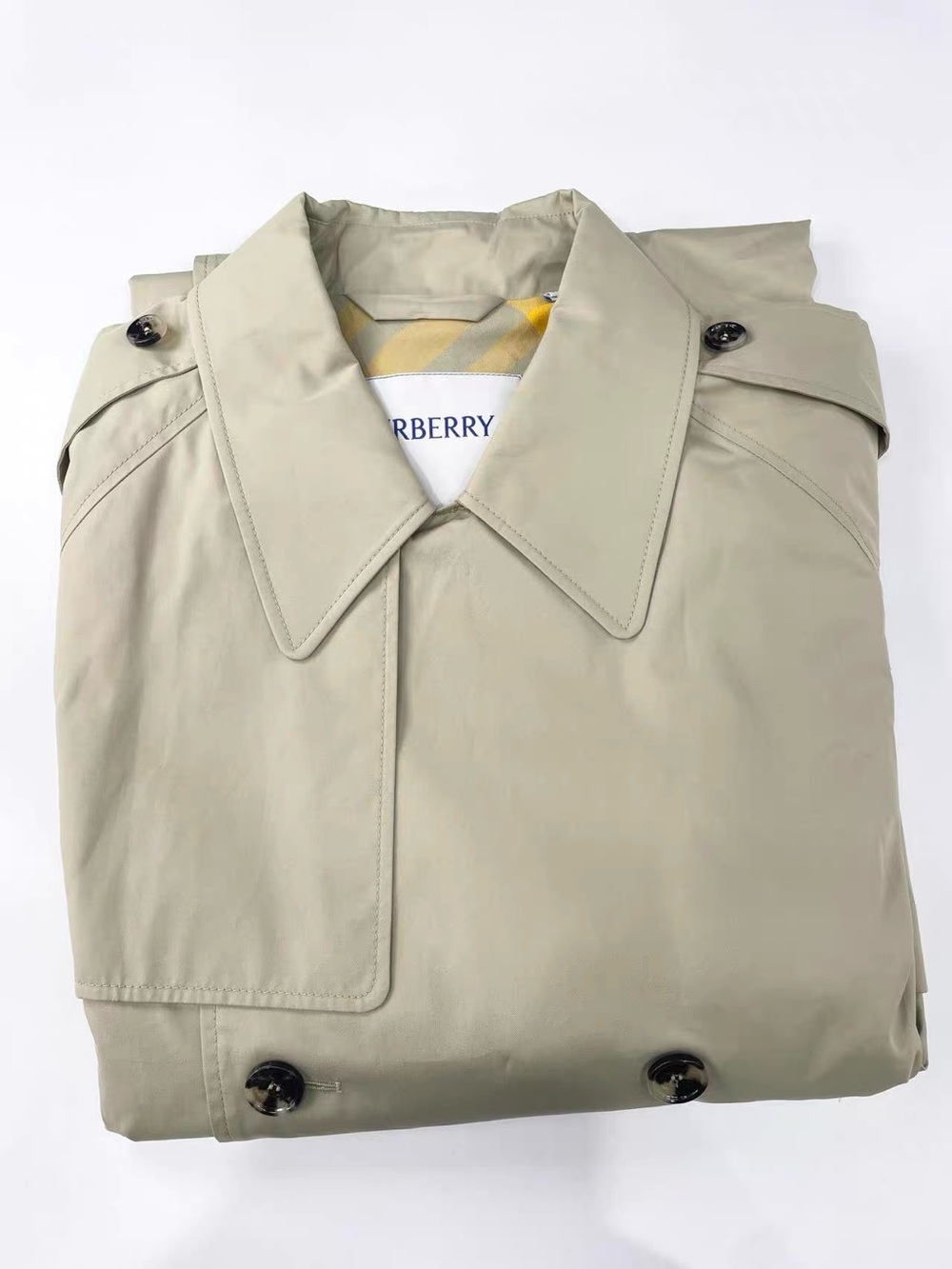 Burberry women's Beige Trench Coat - Picture 3 of 16